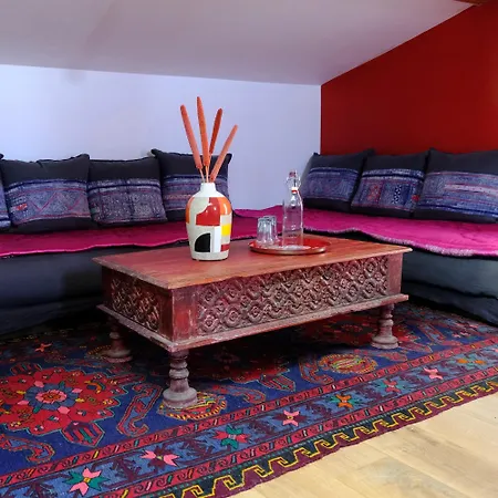 Origines Guest house *